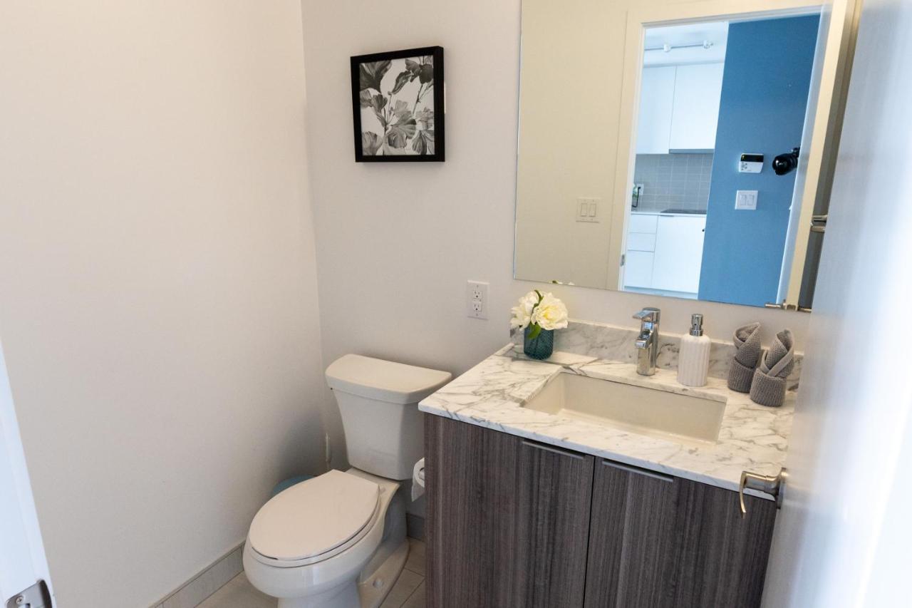 Luxury View In Toronto Downtown 3 Bedroom 2.5 Bathroom 1 Parking Exterior photo
