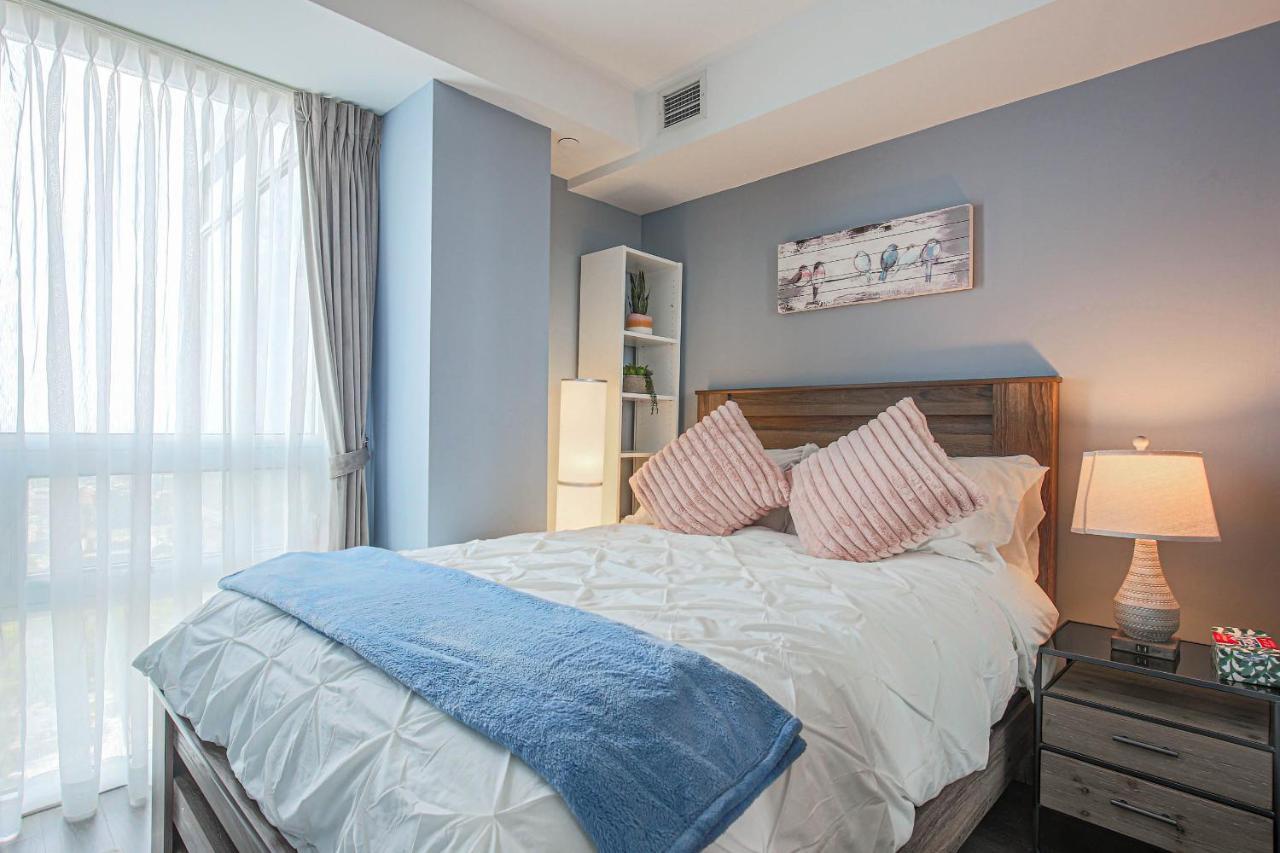 Luxury View In Toronto Downtown 3 Bedroom 2.5 Bathroom 1 Parking Exterior photo